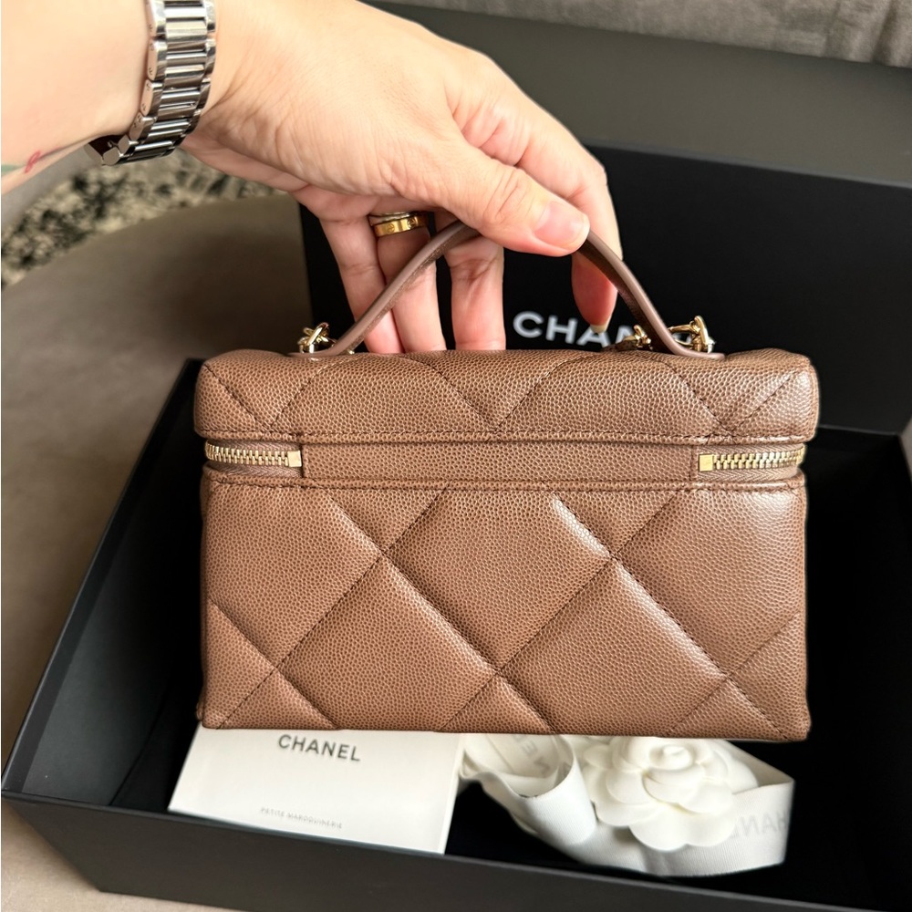 !SOLD! 
CHANEL Brown Quilted Vanity Bag with Gold Chain Strap - Picture 2 of 11
